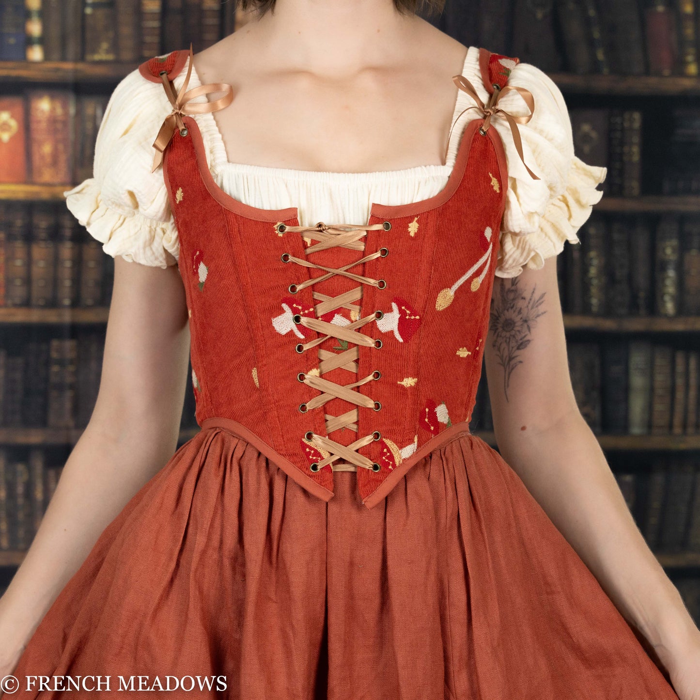 Renaissance Corset Peasant Bodice, Red Floral Pattern, Straps Medieval  Corset, Overbust/underbust Made to Measure, Corset Top, Cottage Core -   Canada